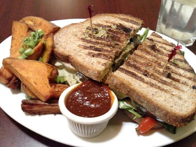 ZIPPITY-DO-DOG, Framingham - Restaurant Reviews, Photos & Phone Number -  Tripadvisor