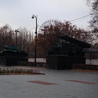 На площади Мужества