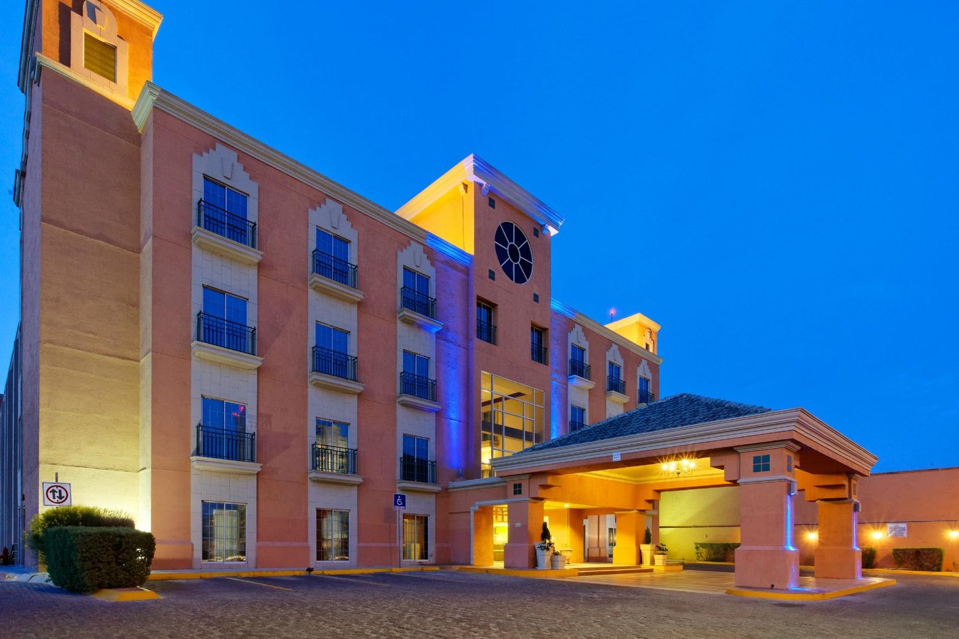 ISTAY HOTEL CIUDAD JUAREZ desde 1,513 (Ciudad Juárez, Chihuahua