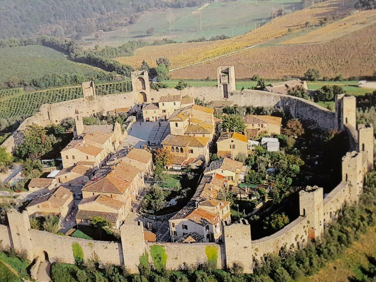 Walls of Monteriggioni - All You Need to Know BEFORE You Go (2024)