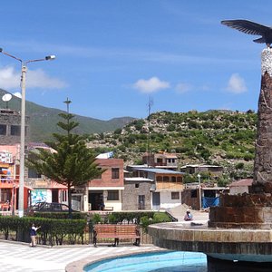 Cabanaconde main square