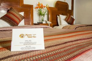 Room & Suite