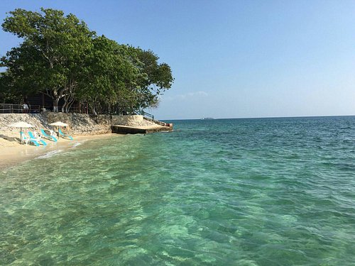 Travel Guide & Top 9 Things to Do in Isla Grande/Rosario Islands Colombia -  Unusual Traveler