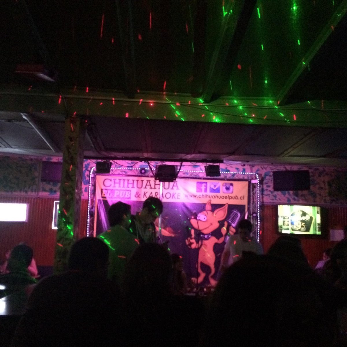 Chihuahua, El Pub & Karaoke - 산티아고 - Chihuahua, El Pub & Karaoke의 리뷰 - 트립어드바이저