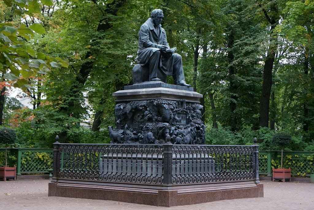 В каком городе памятник крылову. The Monument to Ivan Krylov. Летний сад в Санкт-Петербурге памятник льву толстому. Дети у памятника Крылову. Памятник и.а. Крылов в живописи.