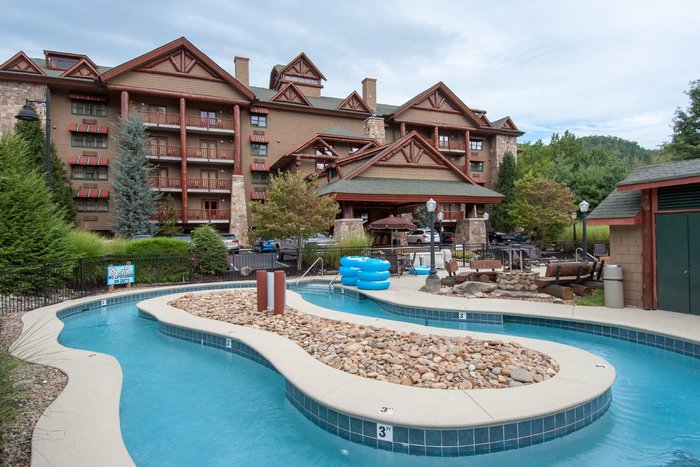 BEARSKIN LODGE ON THE RIVER HOTEL - Updated 2024 Prices & Reviews