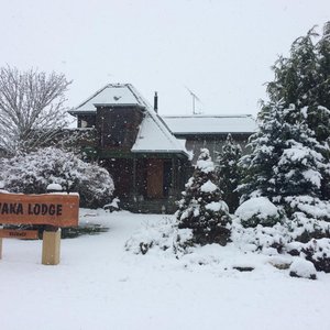 Beautiful cottages in residential Te Anau