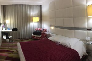 Room & Suite