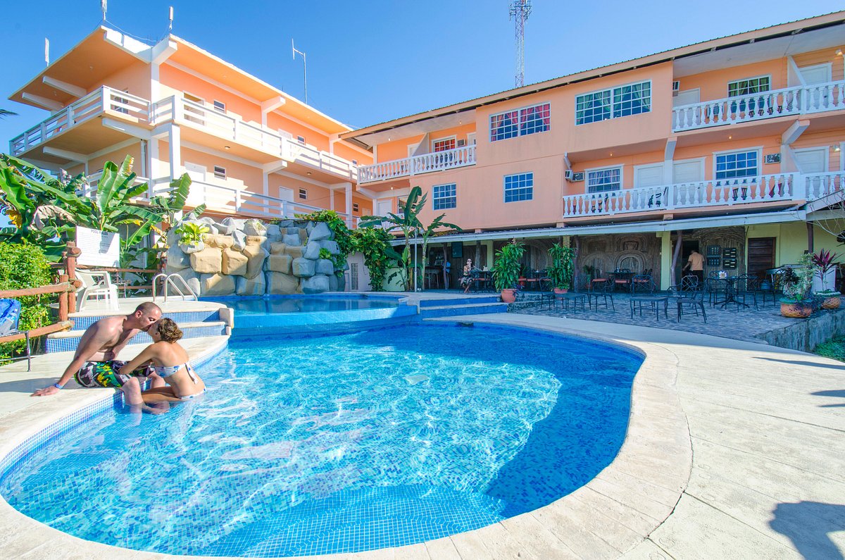 Cahal Pech Village Resort, hotell i San Ignacio