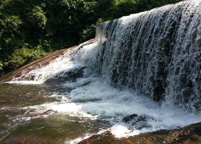 Kovai Kutralam Falls