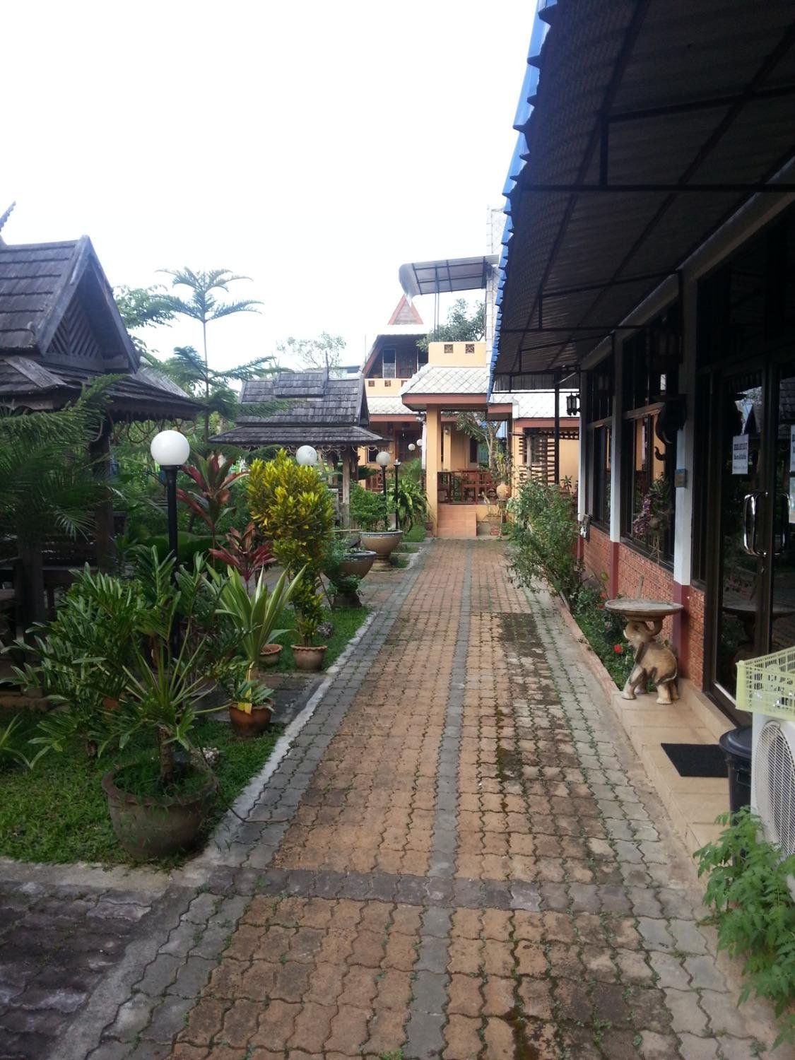 UMPHANG SMILE GUESTHOUSE - Lodge Reviews (Thailand)