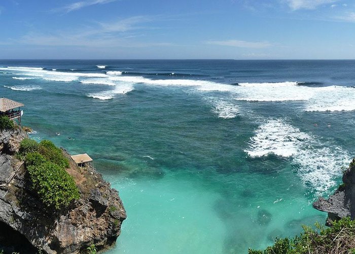 Female Bali Driver can give you perfect expericence