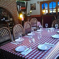Muy tranquilo, acogedor y excelente comida italiana