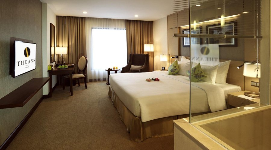 Deluxe King Room