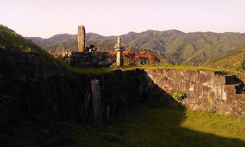 The romance of the ruins of Sashiki Castle