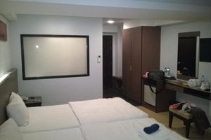 Room & Suite