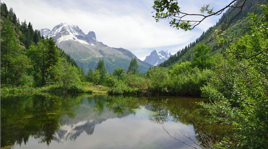 Vue depuis le refuge des Aiguilles Rouges