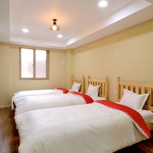 Triple room