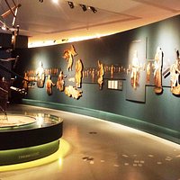 Explicações sobre a obra do Aleijadinho e instrumentos da época