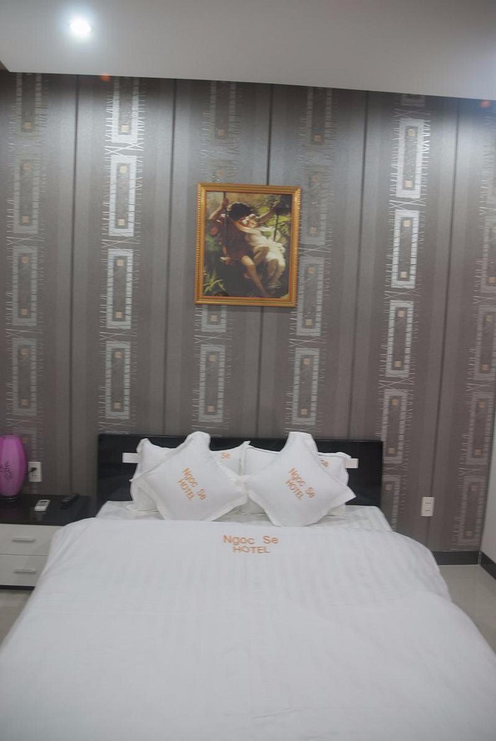 NGOC SE HOTEL $9 ($̶1̶6̶) - Prices & Reviews - Pleiku, Vietnam ...
