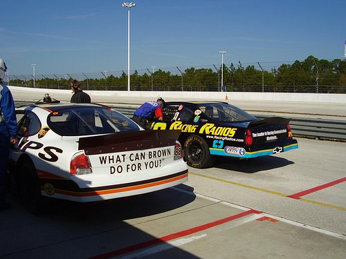 Conjunto Autódromo da Florida Infantil Pista de Corrida Carros - Chic  Outlet - Economize com estilo!
