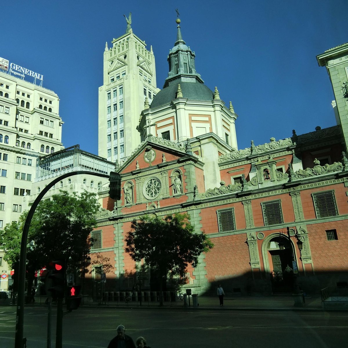 Calle de Alcalá (Madrid) Lohnt es sich? Aktuell für 2024 (Mit fotos)