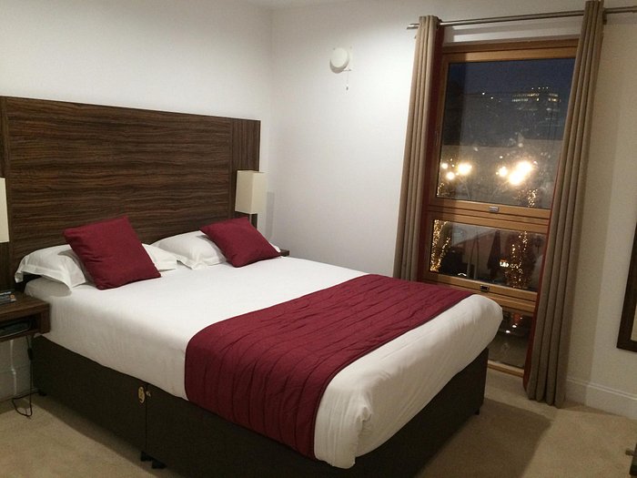 Bristol Through The Eyes Of A Tourist - Serviced Apartments - PREMIER  SUITES PLUS Bristol Redcliffe