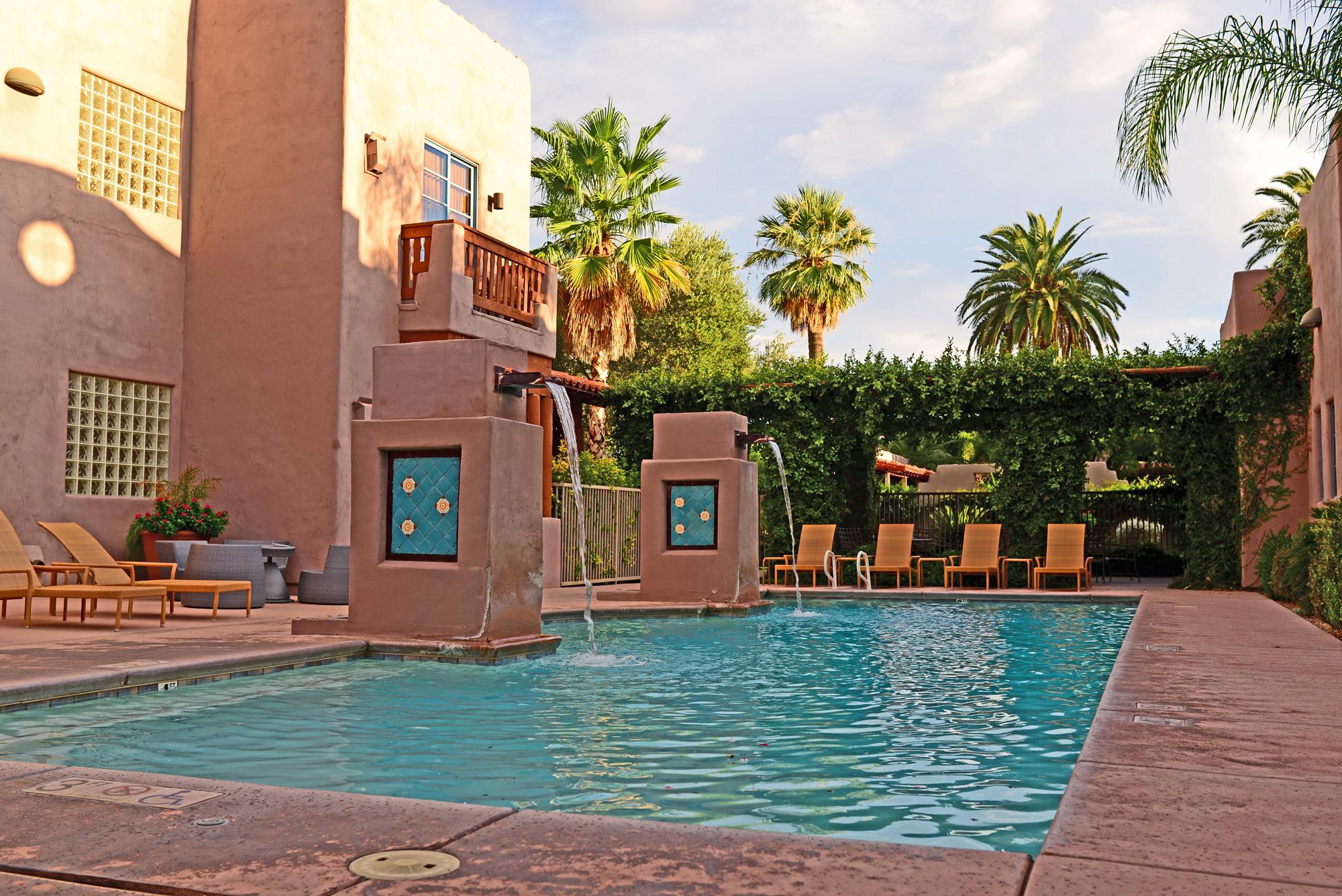 Hotel photo 19 of Lodge On The Desert.