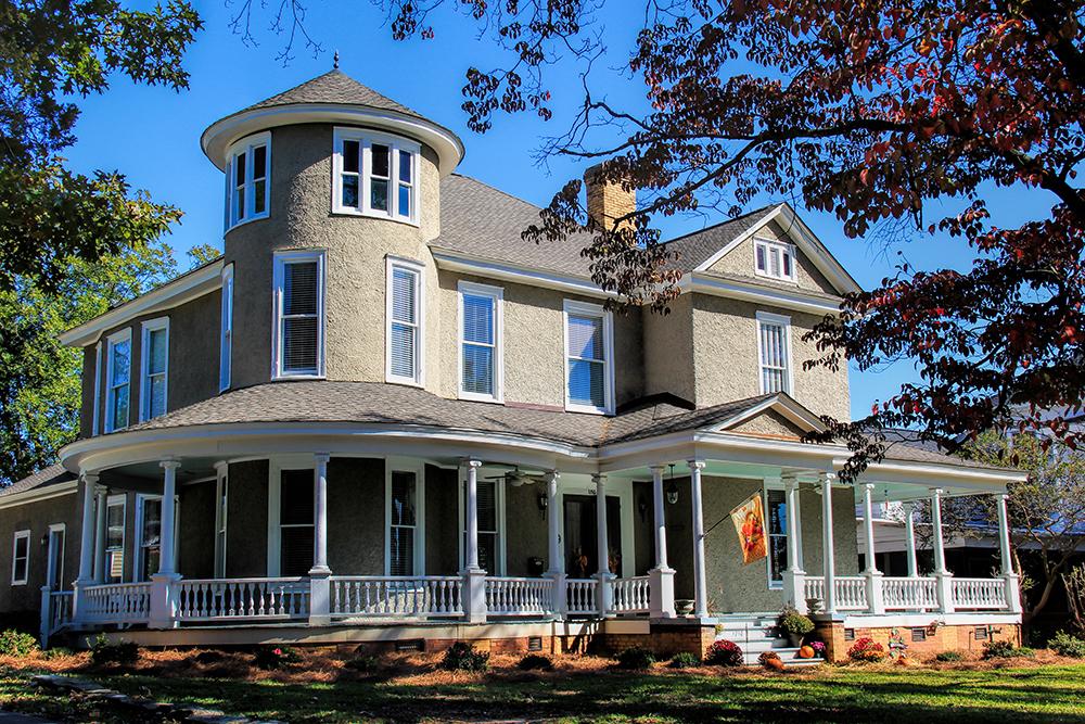 NEWBERRY MANOR BED AND BREAKFAST AND EVENT VENUE - Updated 2024 B&B ...