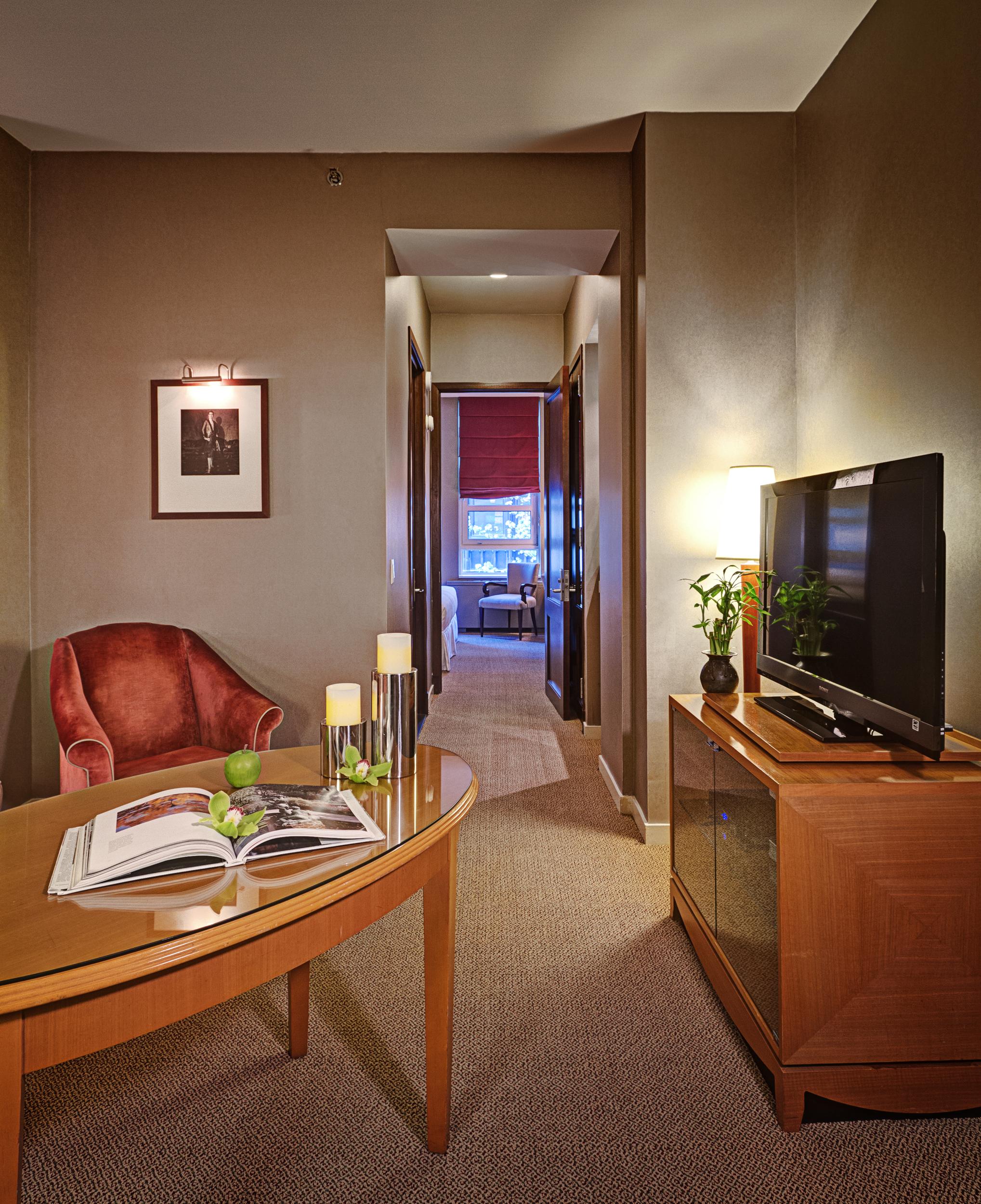 Hotel photo 13 of Hotel Giraffe by Library Hotel Collection.