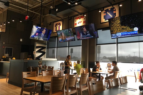 Buffalo Wild Wings Fantasy Draft Instant Win Game