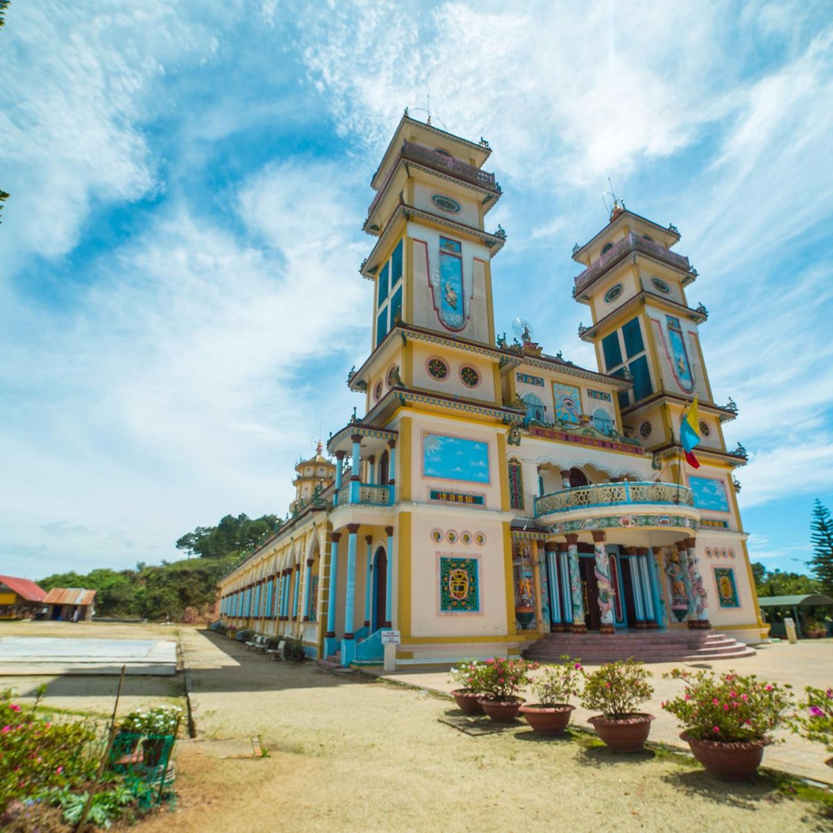 top 100+ Pictures temple+da+nang+vo+nguyen+giap Stunning