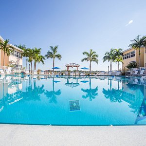 The Pool at the Barefoot Beach Resort