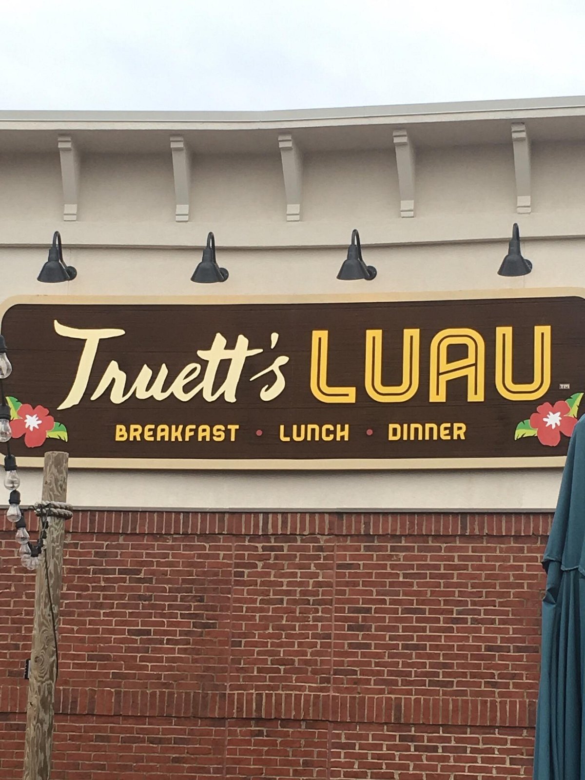 TRUETT'S LUAU, Fayetteville - Menu, Prices & Restaurant Reviews