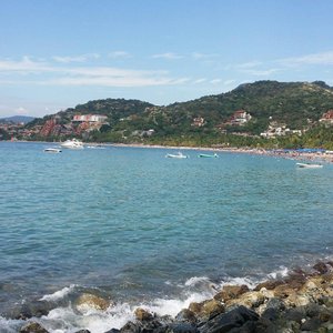 Playa La Ropa (Zihuatanejo) - All You Need to Know BEFORE You Go