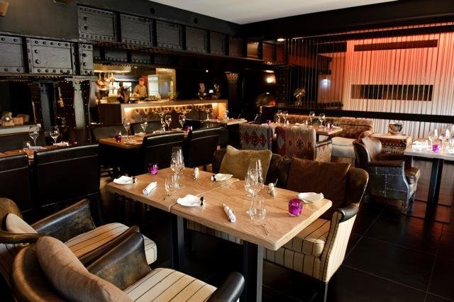 5 Gourmet Restaurant & Bar