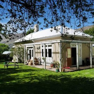 The back garden at Lake's End Lodge