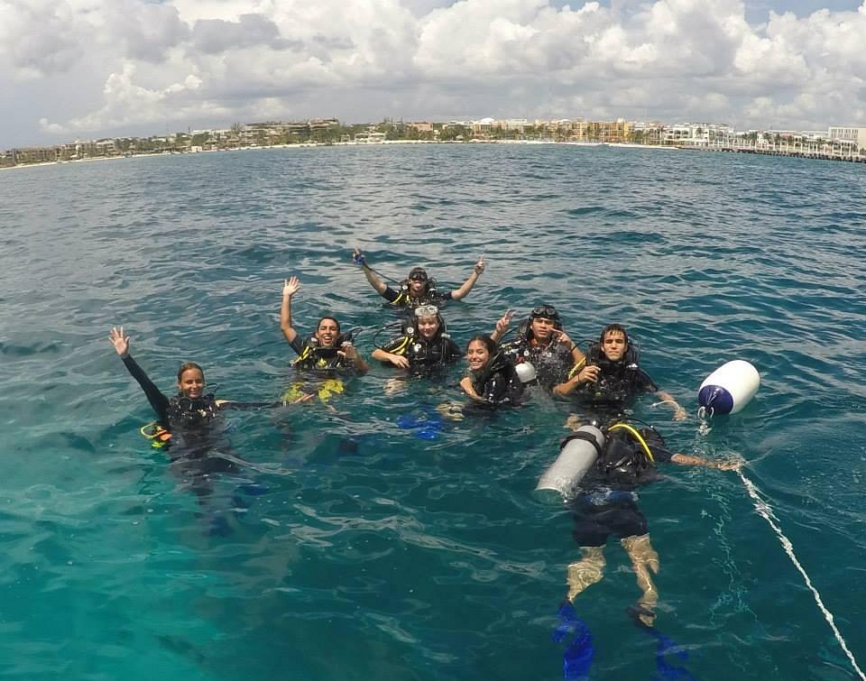 cancun diving center