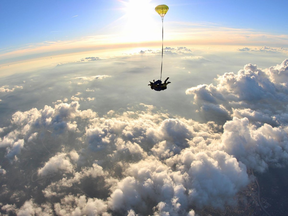 Tête en L'air Parachutisme - All You Need to Know BEFORE You Go (2024)