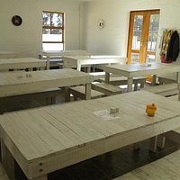 Self-service cafeteria