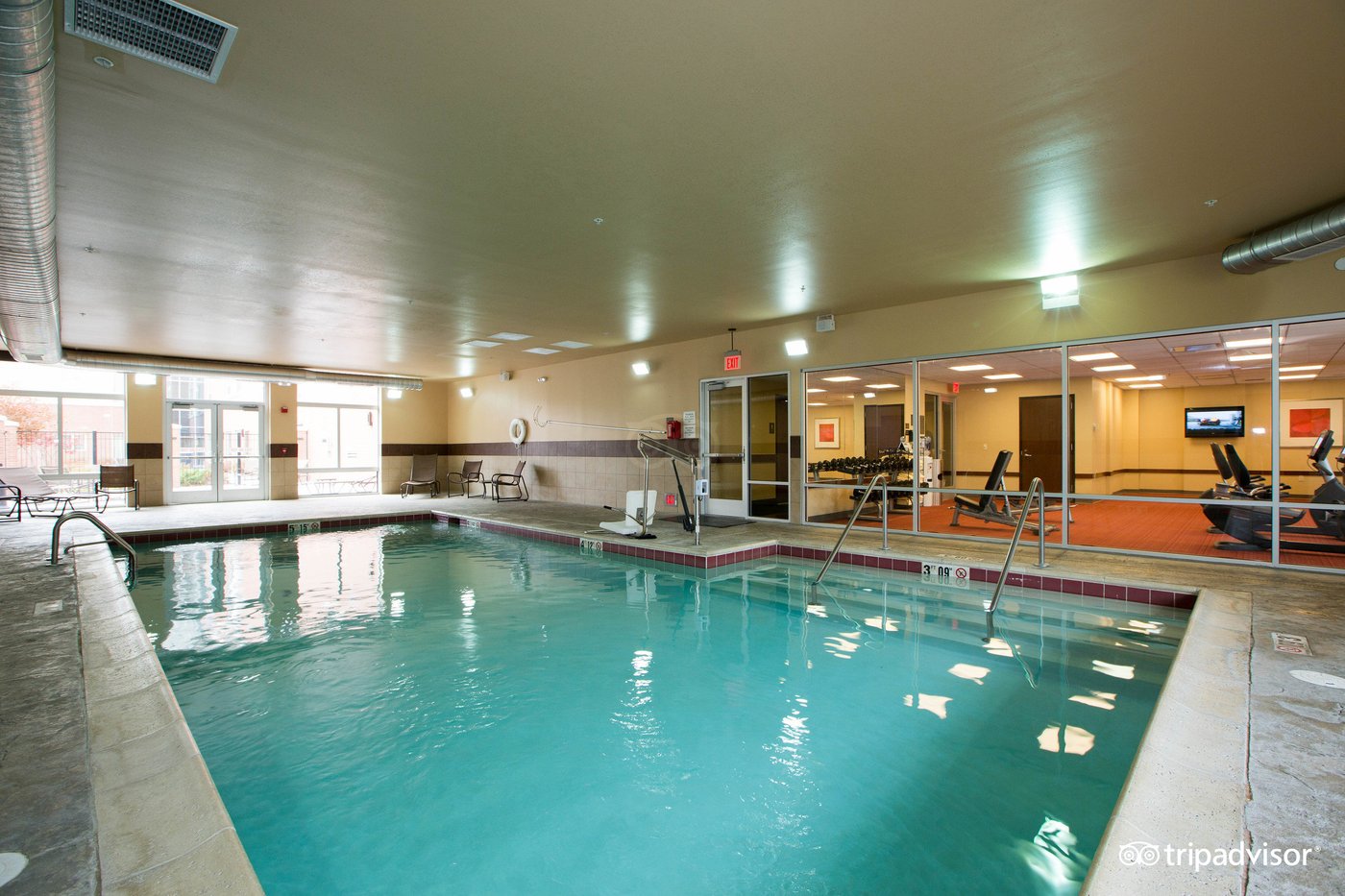 hyatt-place-uncasville-casino-area-pool-pictures-reviews-tripadvisor