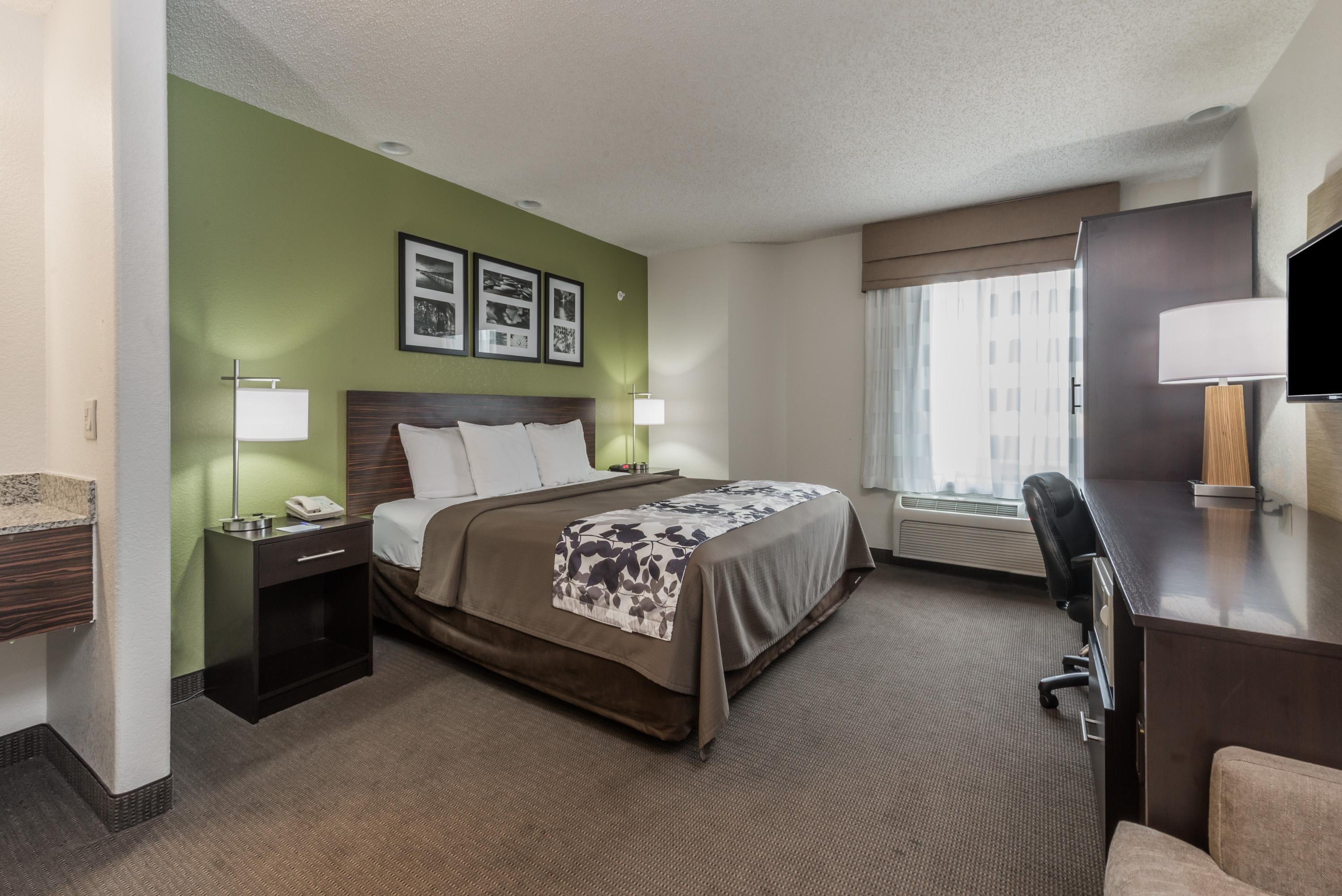 Baymont By Wyndham Pueblo Rooms Pictures Reviews Tripadvisor   King Room 