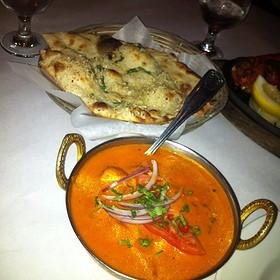Malai Kufta with Garlic Naan