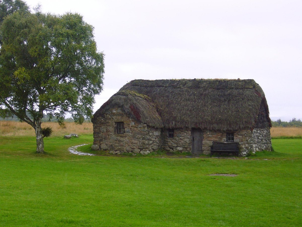 highland tour guide