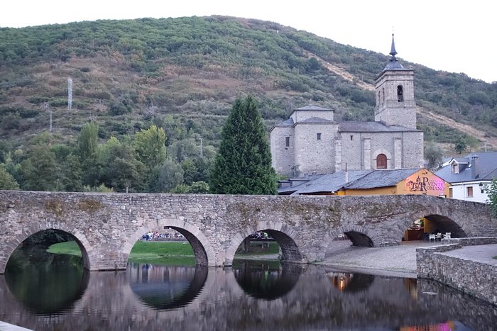 Roman bridge in Molinaseca