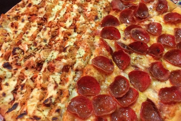 A PIZZA MAIS RECHEADA DE CURITIBA 🍕 Quem ama pizza, levanta a mão 🙋