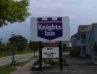 KNIGHTS INN MACKINAW CITY $56 ($̶7̶9̶) - Updated 2023 Prices