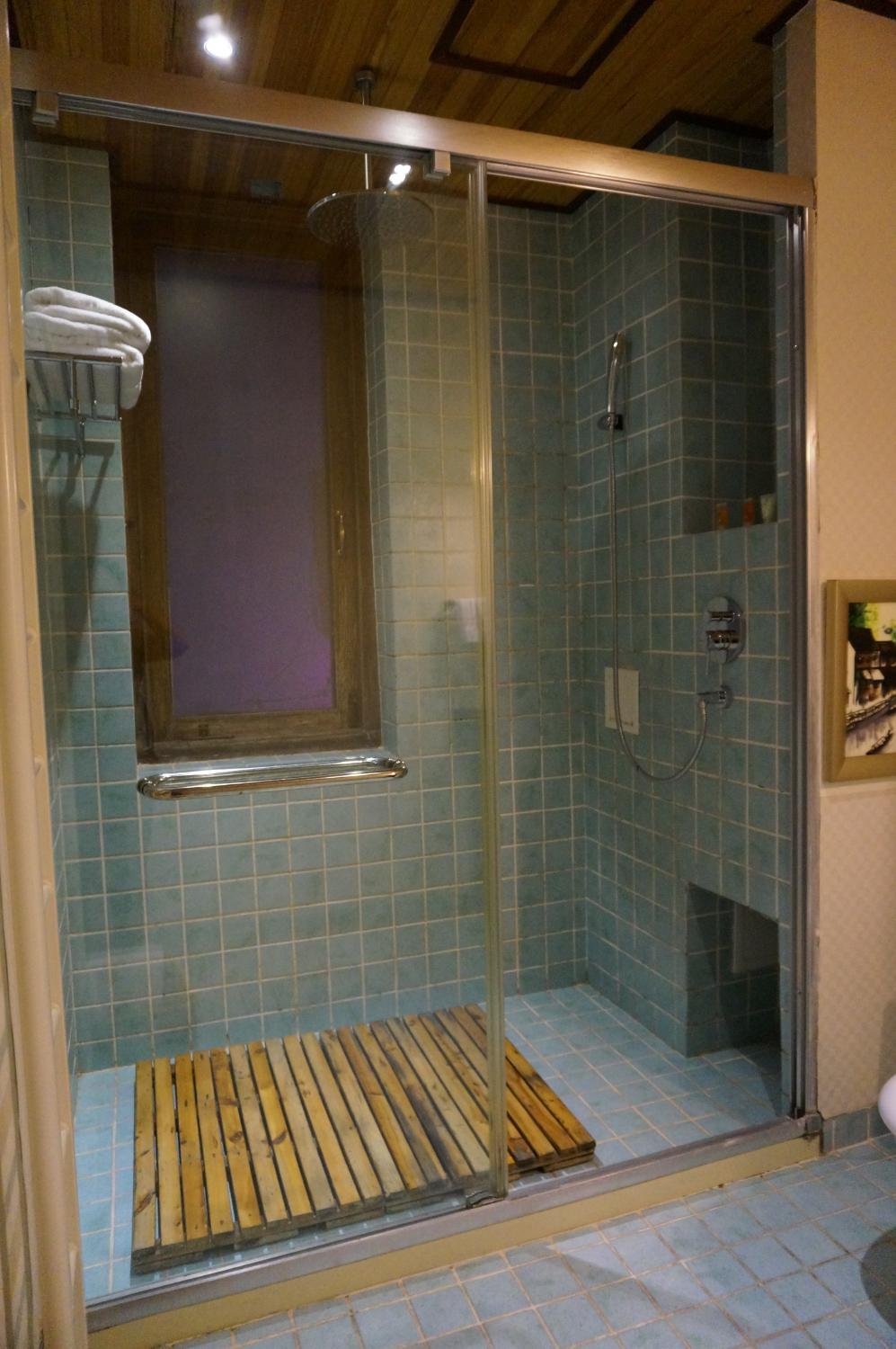 RED WALL GARDEN HOTEL - Reviews (Beijing, China) RED WALL GARDEN HOTEL -  Reviews (Beijing, China)