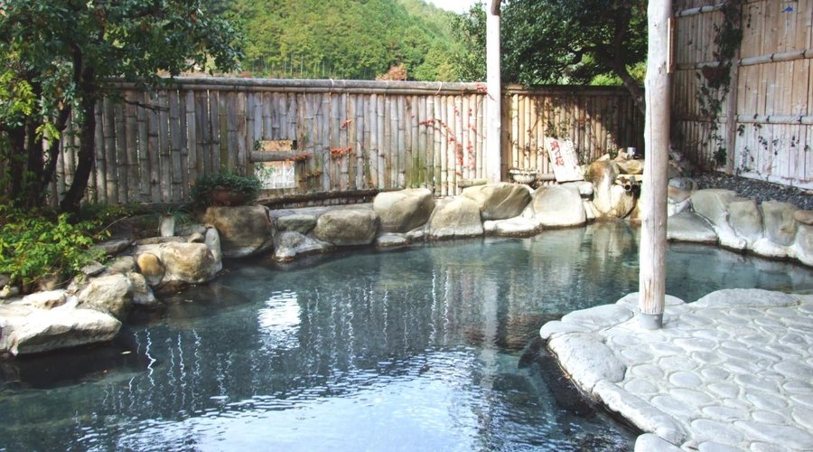 露天風呂（open air bath room）