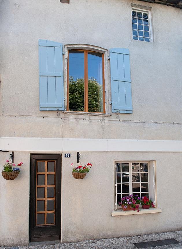 MAISON DE LA BELLE VIE: Reviews (Mareuil, France) - Photos of Lodge ...